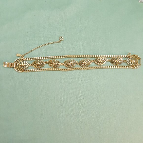 Vintage Monet Gold Plated Flower Bracelet